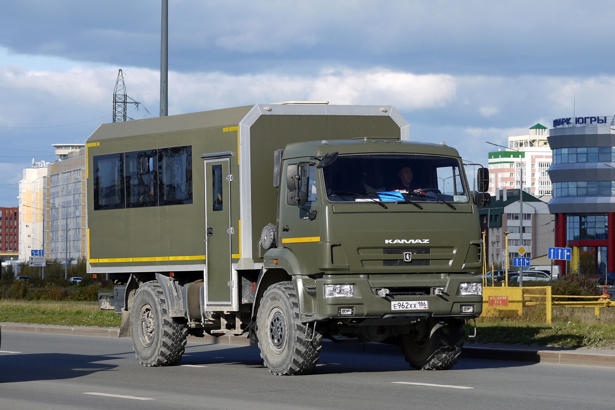 Ханты-Мансийский автоном.округ, № Е 962 ХХ 186 — КамАЗ-43502-S4(14)