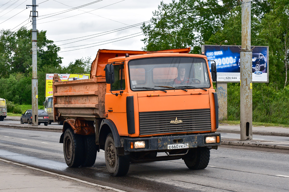 Архангельская область, № Е 660 УК 29 — МАЗ-555102