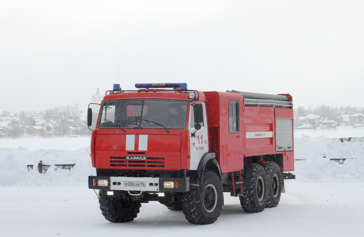 Свердловская область, № В 006 ХВ 96 — КамАЗ-43114-15 [43114R]