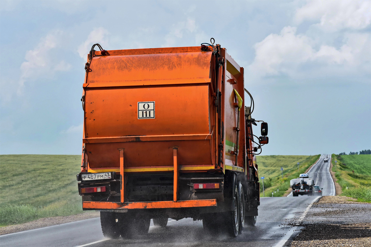 Кировская область, № Р 487 РМ 43 — КамАЗ-65115-50