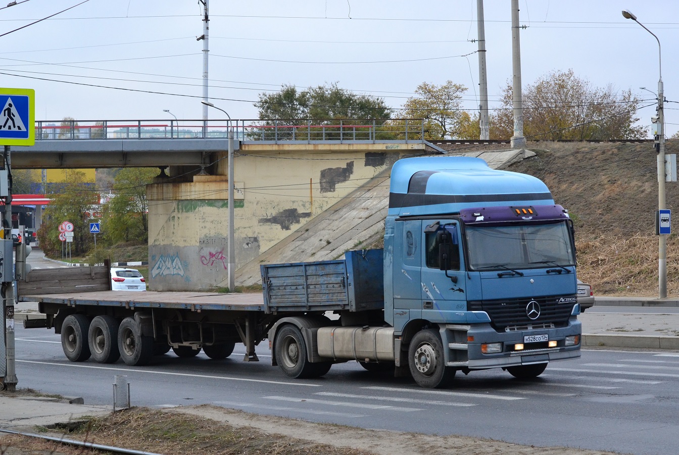 Волгоградская область, № Н 528 СО 134 — Mercedes-Benz Actros ('1997) 1840