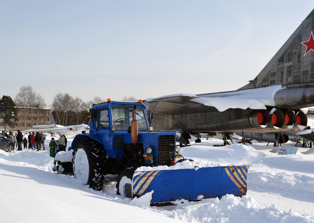 Московская область, № (50) Б/Н СТ 0104 — МТЗ-82 (общая модель); Транспортные средства без номеров (Московская область)