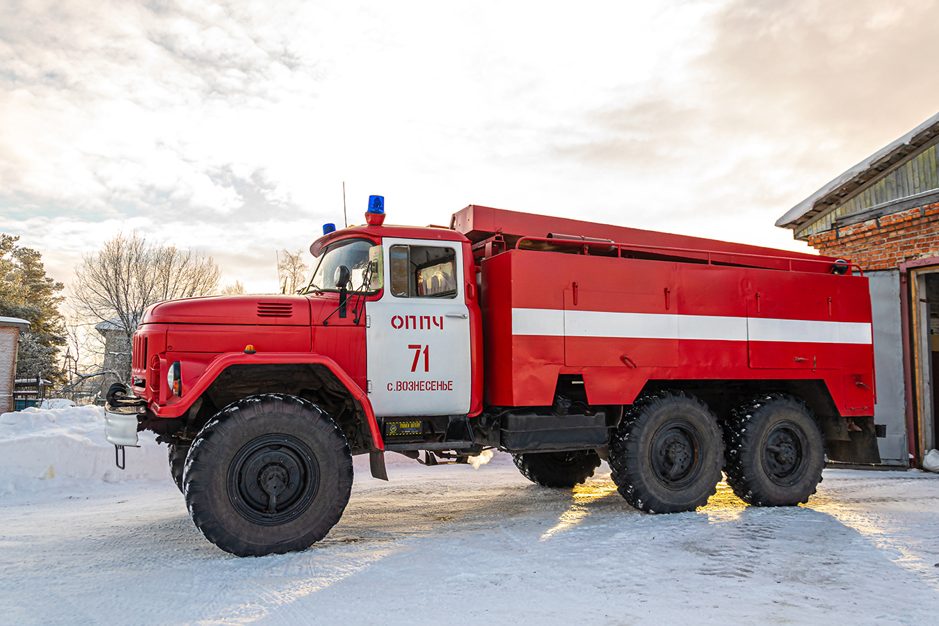 Архангельская область, № В 945 УР 29 — ЗИЛ-131Н