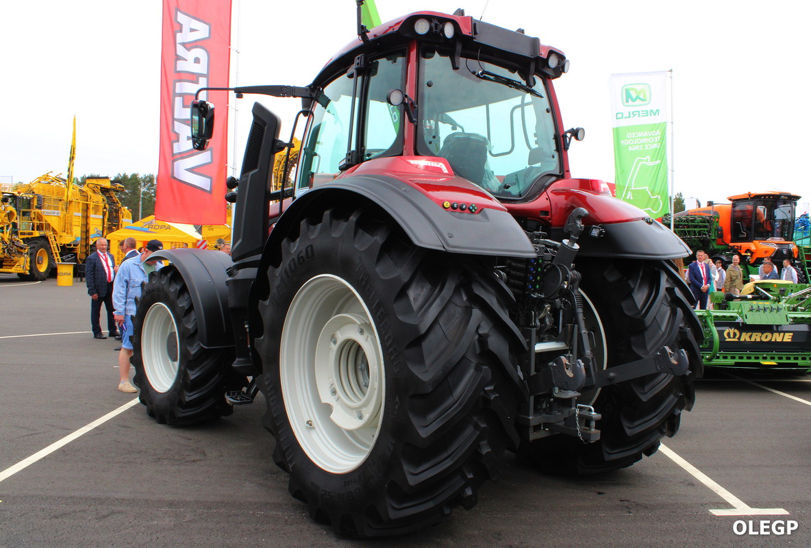 Минск, № (BY-7) Б/Н СТ 0577 — Valtra (общая модель); Минск — Выставка "БЕЛАГРО-2025"; Транспортные средства без номеров (Минск); Новая техника (Минск)
