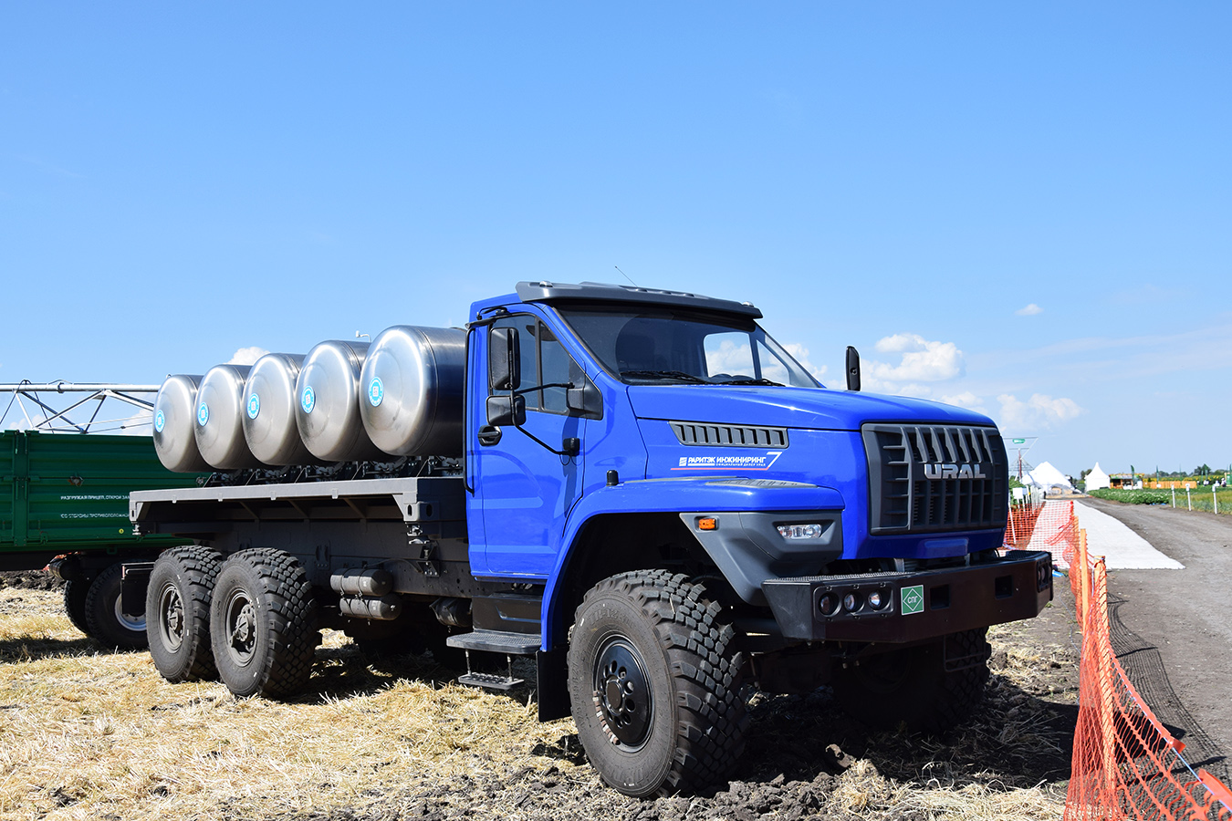 Волгоградская область, № (34) Б/Н 0085 — Урал NEXT (общая модель); Волгоградская область — День поля 2025; Транспортные средства без номеров (Волгоградская область); Новая техника (Волгоградская область)
