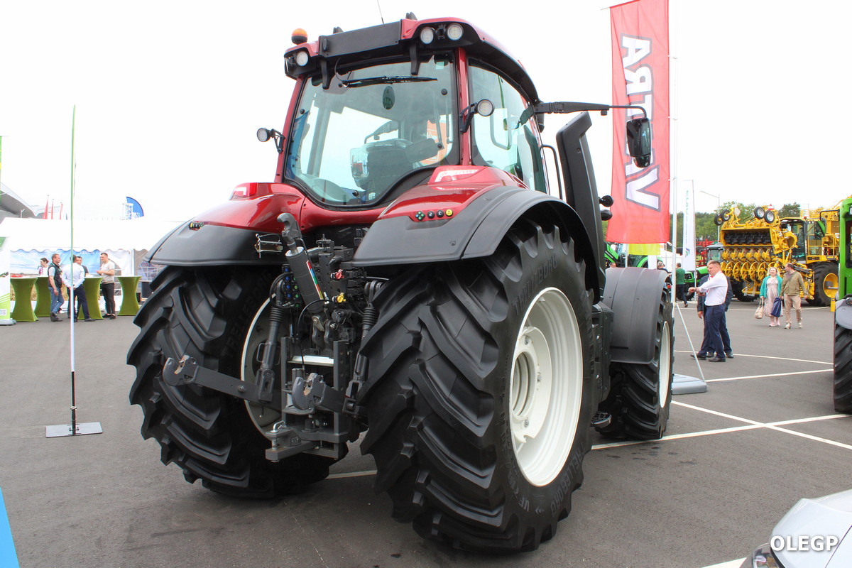 Минск, № (BY-7) Б/Н СТ 0577 — Valtra (общая модель); Минск — Выставка "БЕЛАГРО-2025"; Транспортные средства без номеров (Минск); Новая техника (Минск)