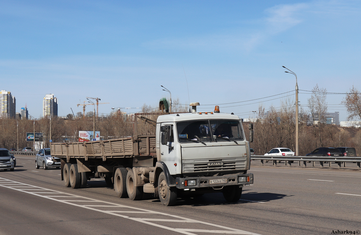 Красноярский край, № Е 122 ЕЕ 142 — КамАЗ-54115 [541150]