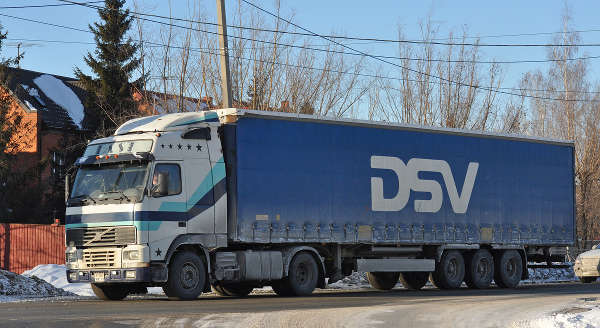 Пермский край, № Р 784 МХ 59 — Volvo ('1993) FH12.420