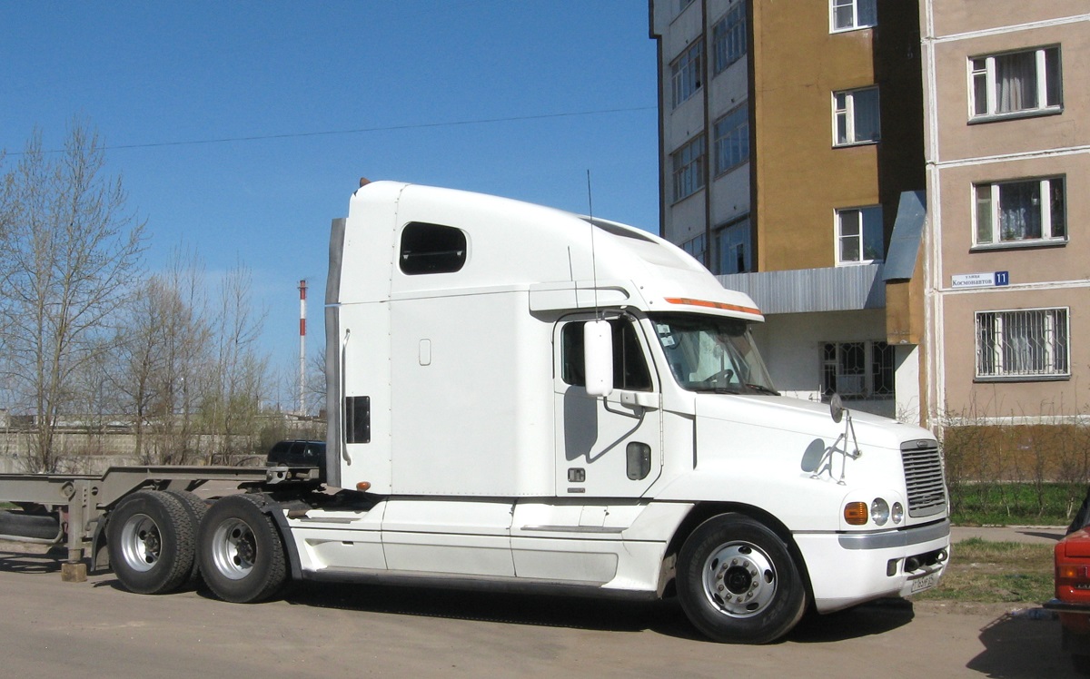 Тверская область, № Т 165 МР 69 — Freightliner Century Class