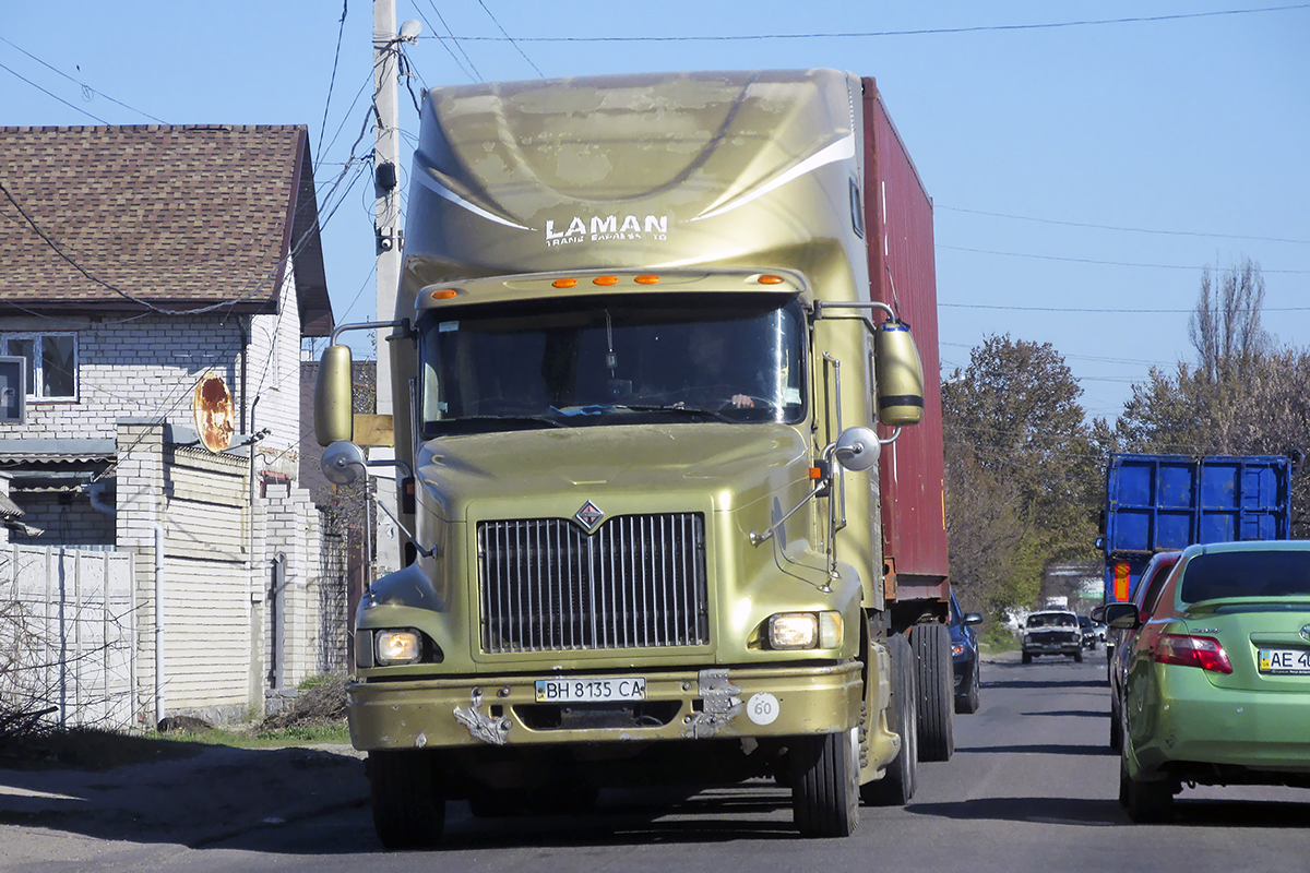 Одесская область, № ВН 8135 СА — International 9200