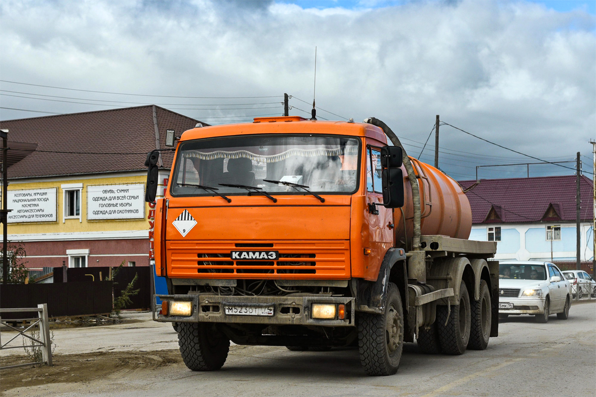 Саха (Якутия), № М 523 ОТ 174 — КамАЗ-65115-30