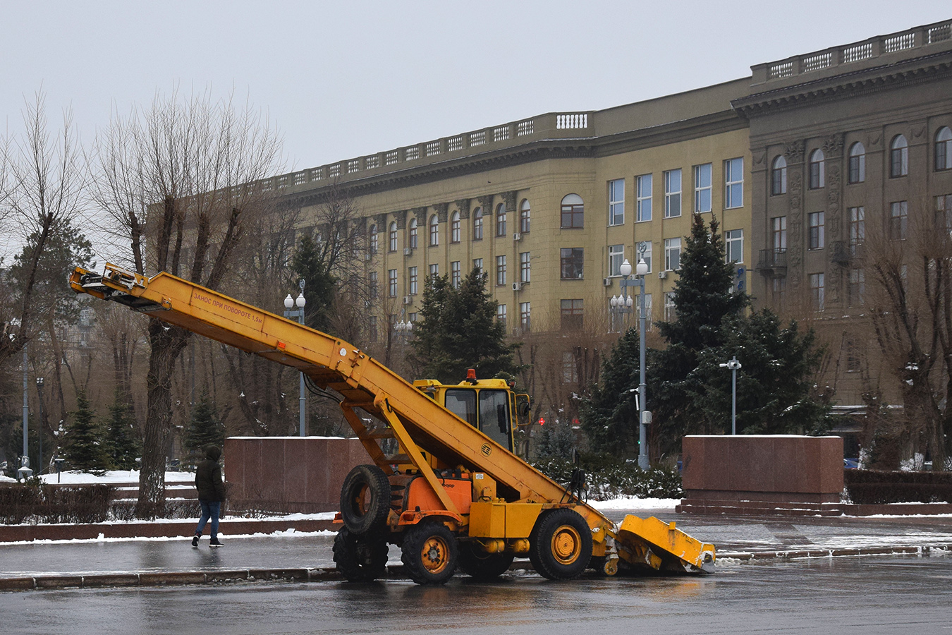 Волгоградская область, № 7244 ВЕ 34 — Амкодор-37