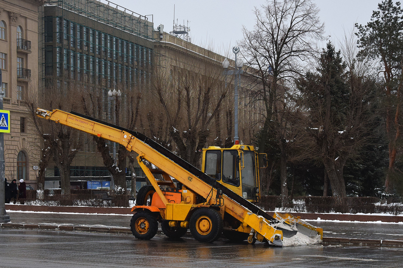 Волгоградская область, № 7244 ВЕ 34 — Амкодор-37