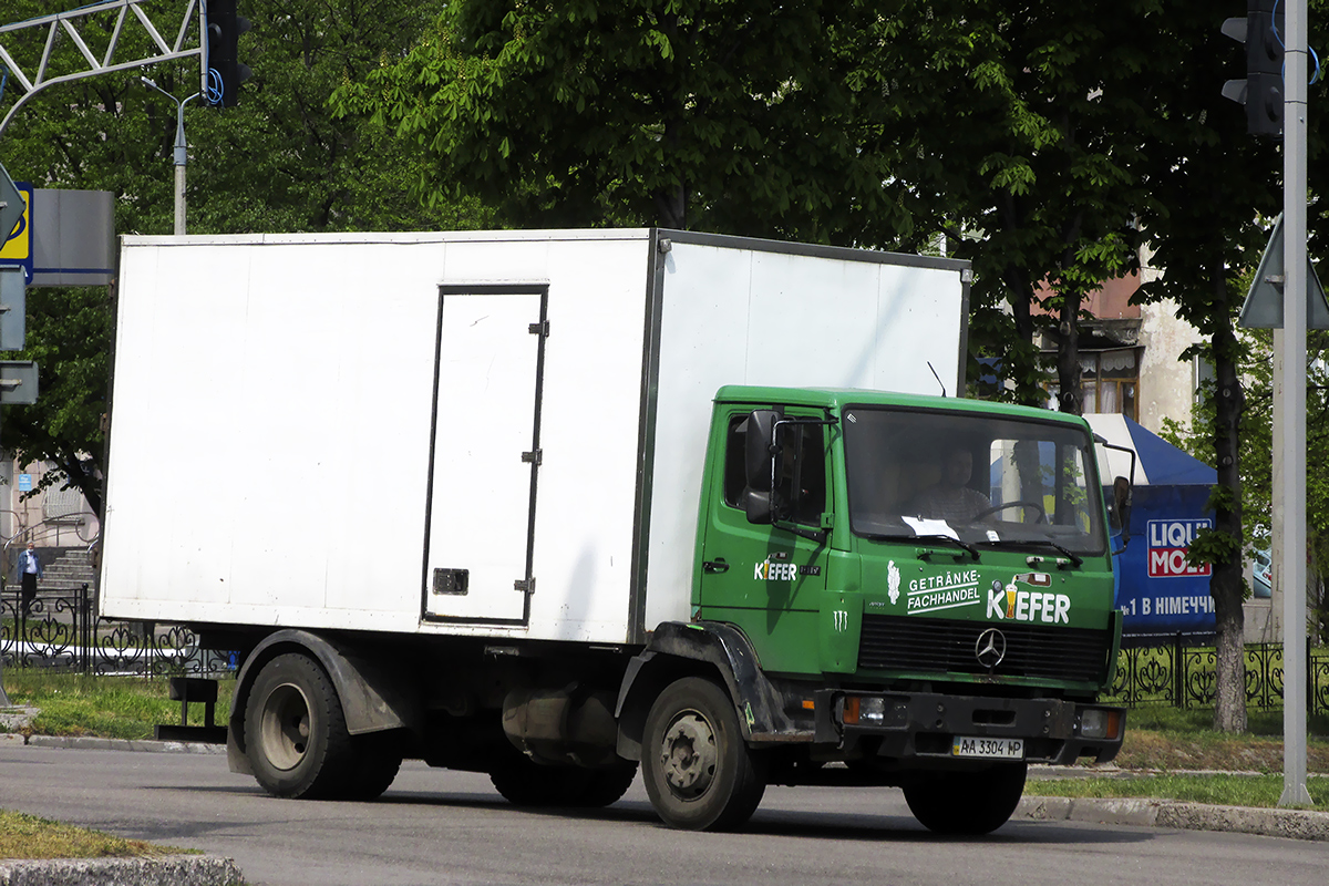 Киев, № АА 3304 ІР — Mercedes-Benz LK 1317