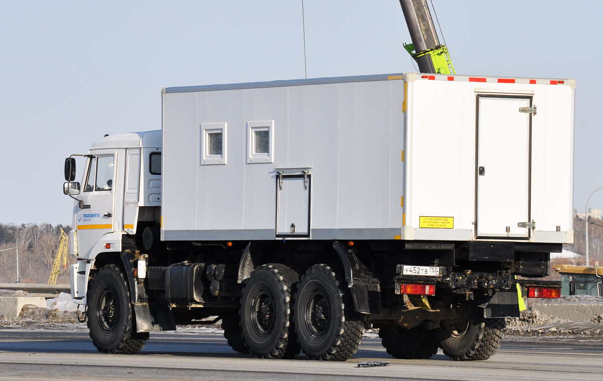 Омская область, № У 452 ТВ 750 — КамАЗ-43118-50