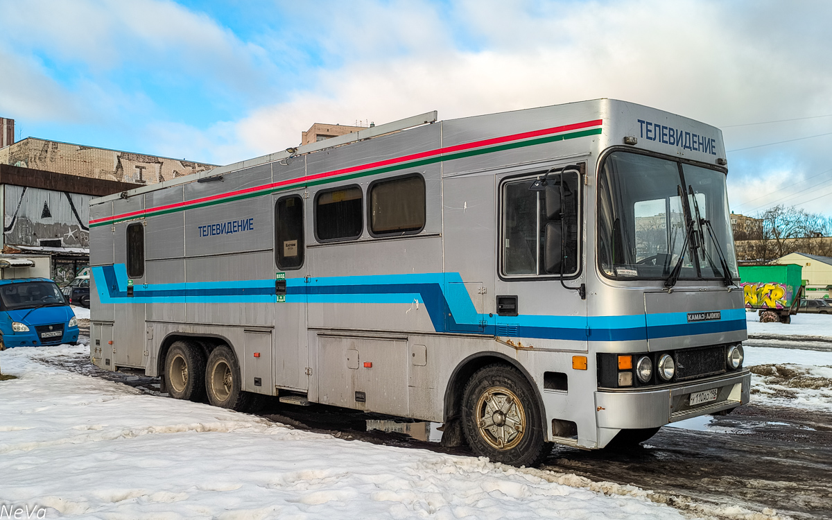 Санкт-Петербург, № У 110 АО 198 — КамАЗ-53213