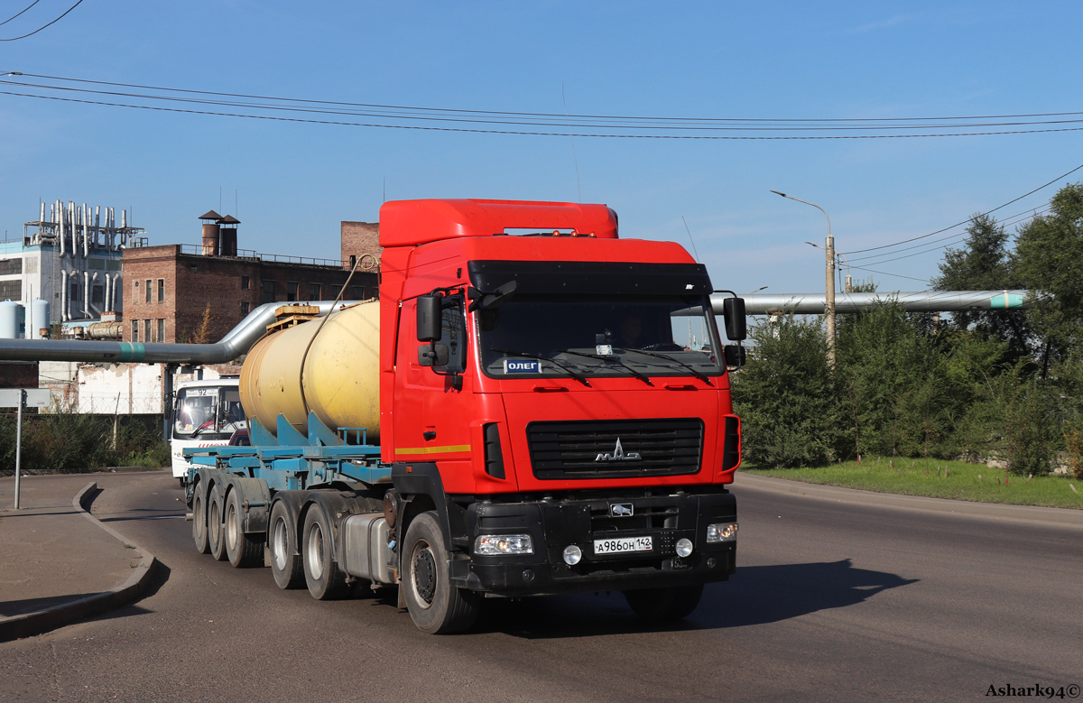 Красноярский край, № А 986 ОН 142 — МАЗ-6430C9