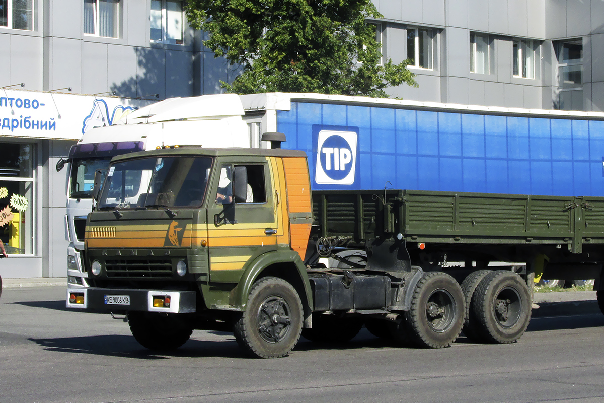 Днепропетровская область, № АЕ 9006 КВ — КамАЗ-5410