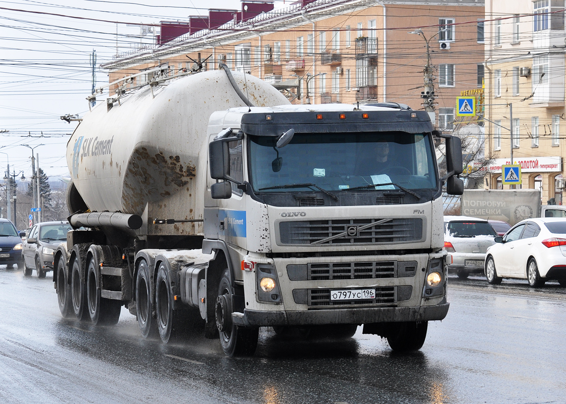 Свердловская область, № О 797 УС 196 — Volvo ('2010) FM.380