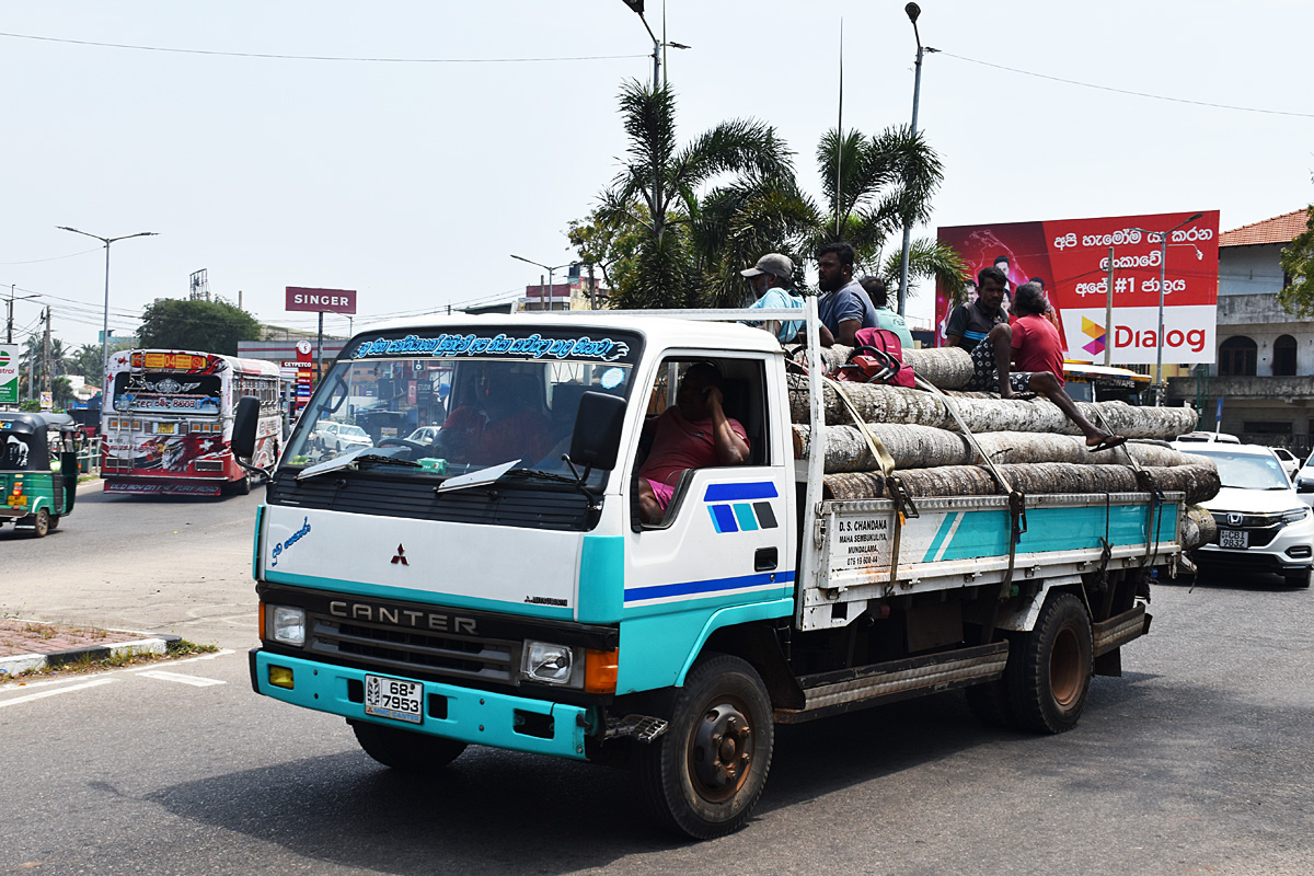 Шри-Ланка, № 68-7953 — Mitsubishi Fuso Canter
