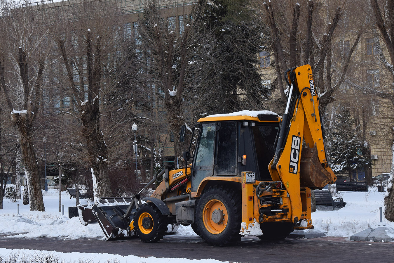 Волгоградская область, № 9324 СР 34 — JCB 3CX