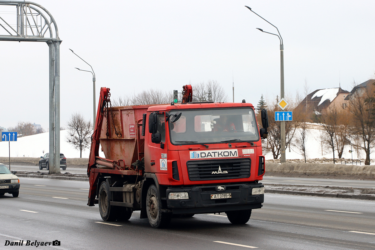 Минск, № 316ДД — МАЗ-5550 (общая модель)