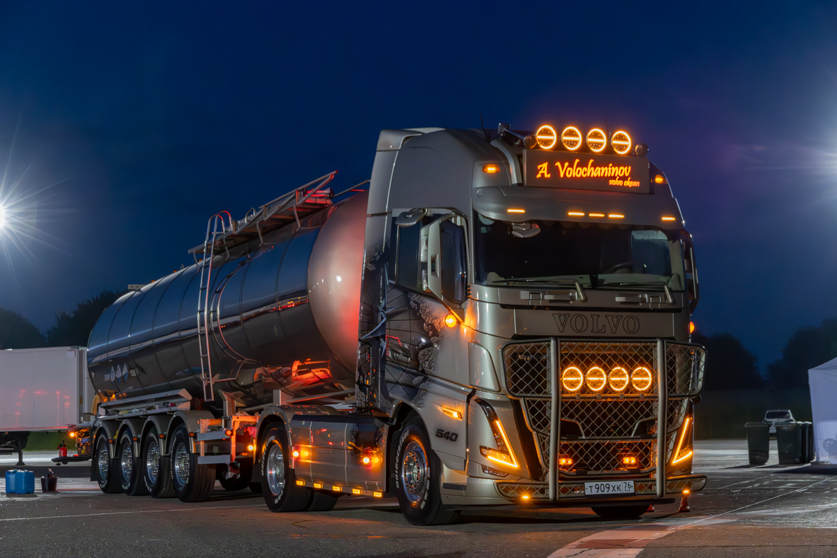 Ярославская область, № Т 909 ХК 76 — Volvo ('2012) FH16.540; Московская область — Фестиваль TruckDay 2025