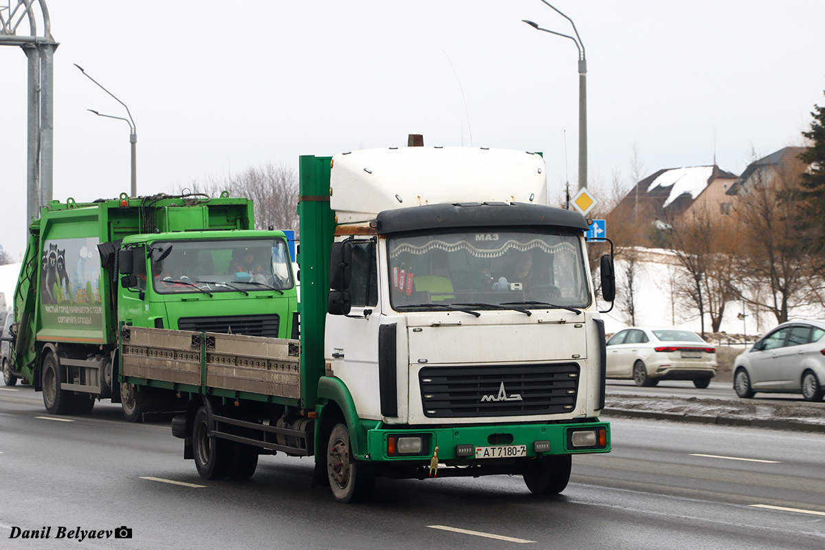 Минск, № АТ 7180-7 — МАЗ (общая модель)
