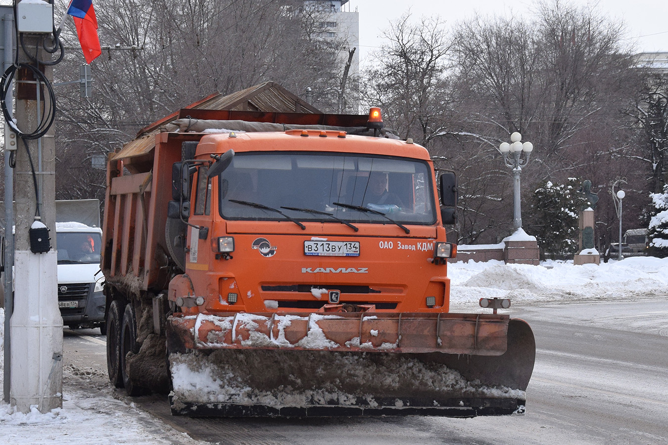 Волгоградская область, № В 313 ВУ 134 — КамАЗ-65115-L4(19)