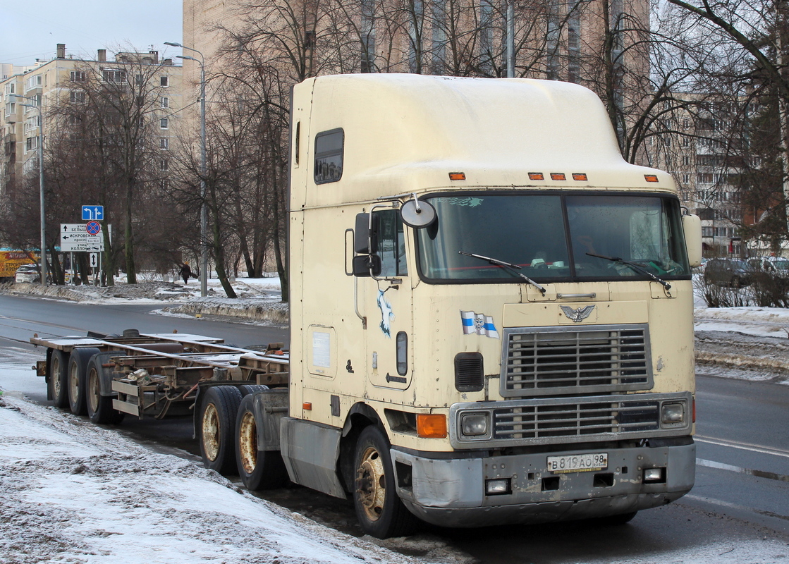 Санкт-Петербург, № В 819 АО 98 — International 9800