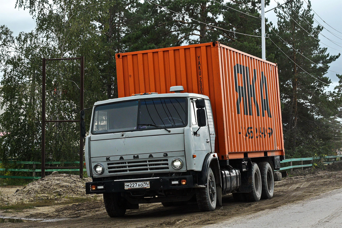 Саха (Якутия), № М 227 АО 14 — КамАЗ-53212