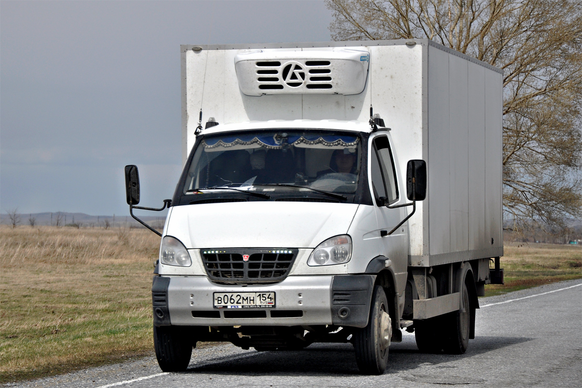 Новосибирская область, № В 062 МН 154 — ГАЗ-331061 "Валдай"