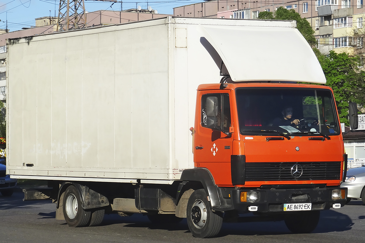 Днепропетровская область, № АЕ 8692 ЕК — Mercedes-Benz LK 814