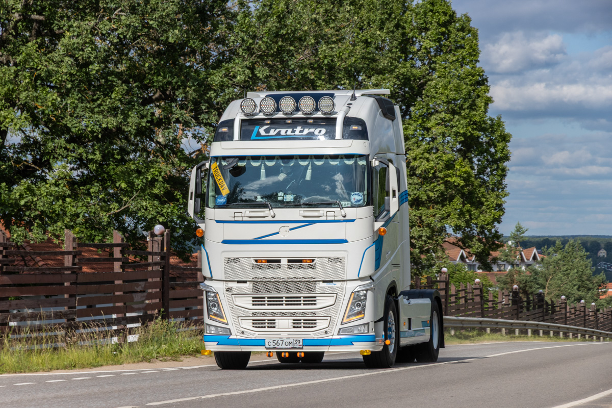 Калининградская область, № С 567 ОМ 39 — Volvo ('2012) FH.460; Московская область — Фестиваль TruckDay 2025