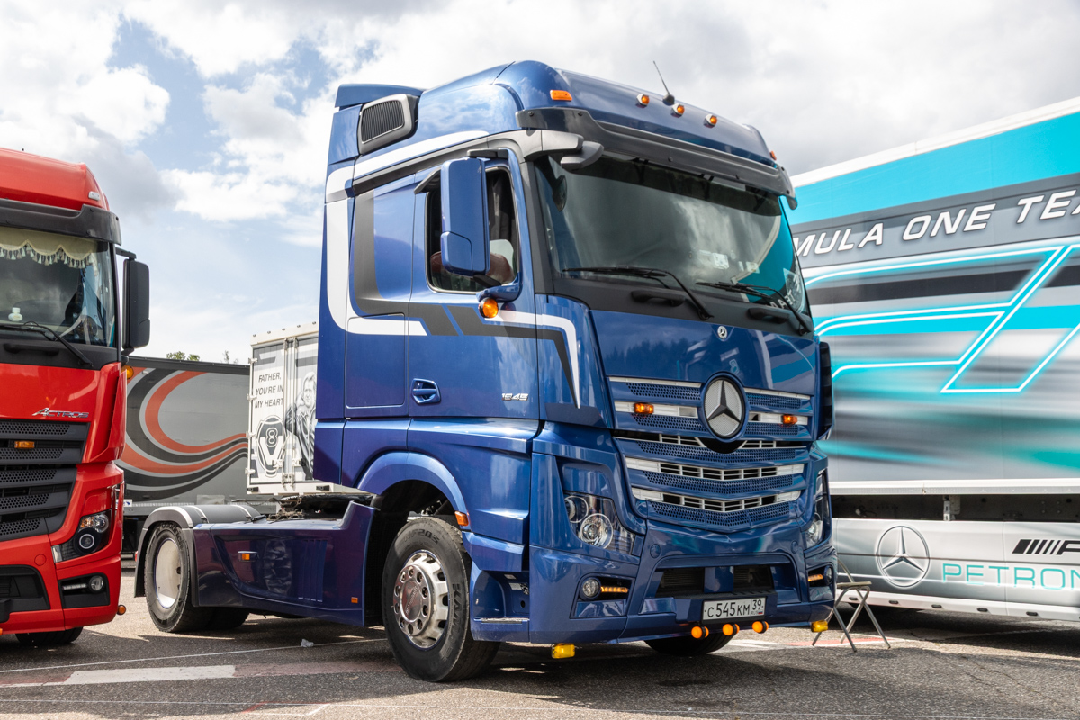 Калининградская область, № С 545 КМ 39 — Mercedes-Benz Actros '18 1845 [Z9M]; Московская область — Фестиваль TruckDay 2025