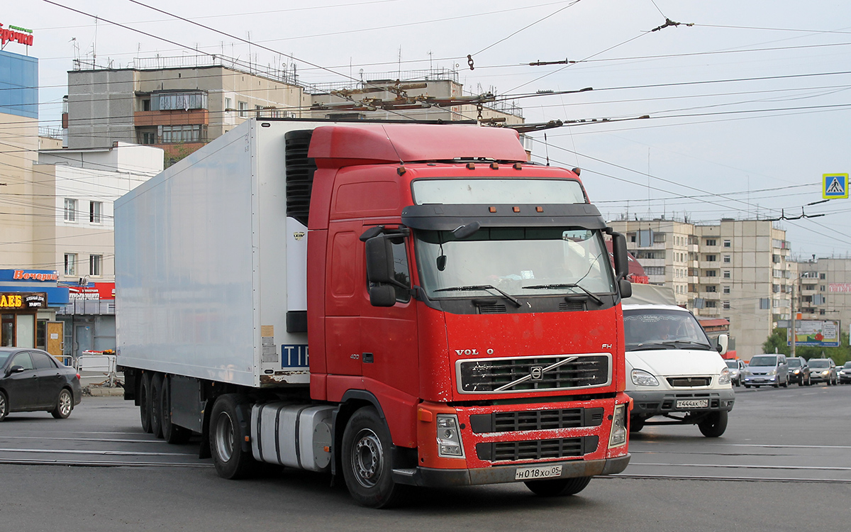 Дагестан, № Н 018 ХО 05 — Volvo ('2002) FH12.400