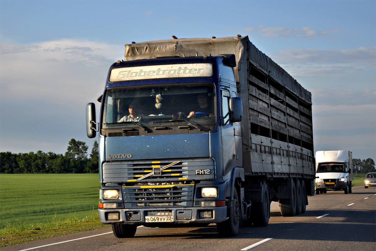 Алтайский край, № В 069 УУ 22 — Volvo ('1993) FH-Series