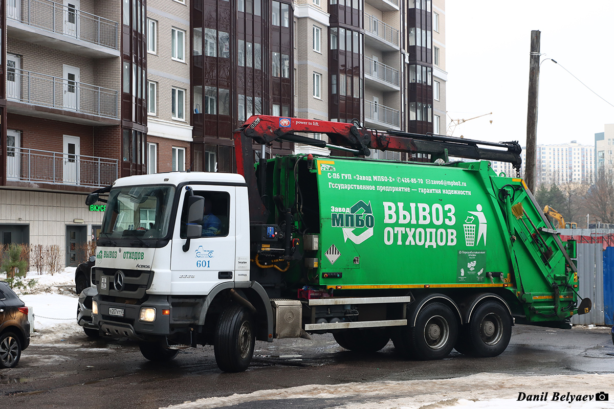 Ленинградская область, № 601 — Mercedes-Benz Actros ('2009) 3336
