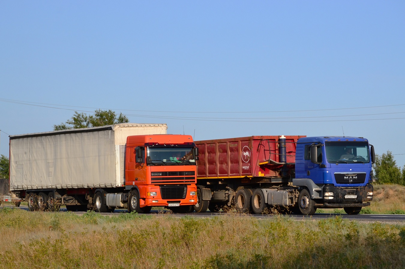 Краснодарский край, № К 665 ОВ 193 — DAF 95XF FT; Волгоградская область, № М 923 ОО 134 — MAN TGS 33.440