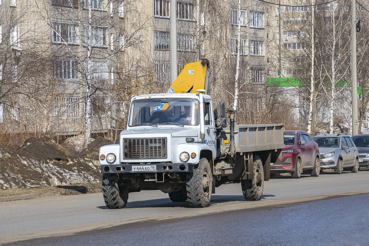 Удмуртия, № У 444 АО 18 — ГАЗ-33081 «Садко»