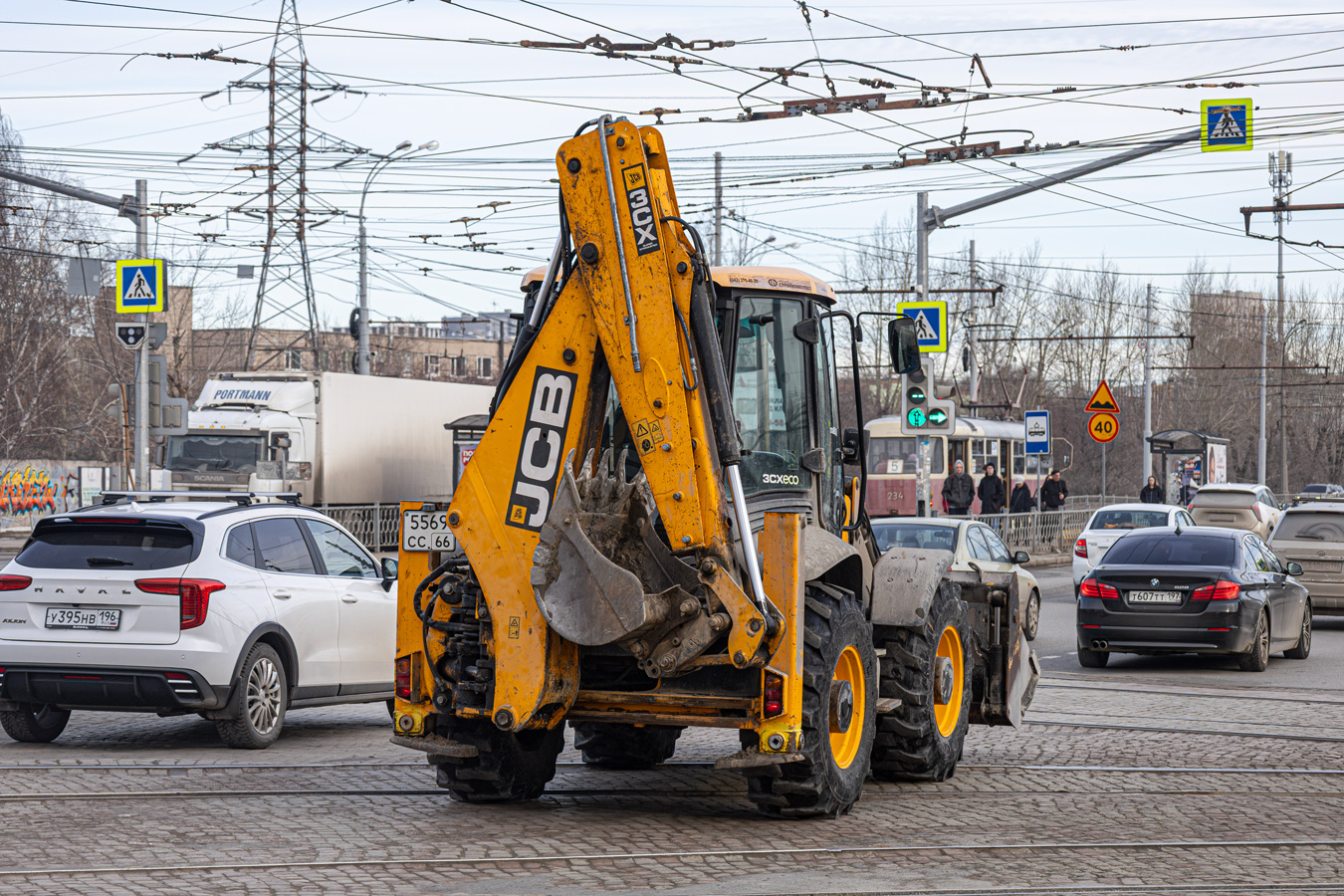 Свердловская область, № 5569 СС 66 — JCB 3CX