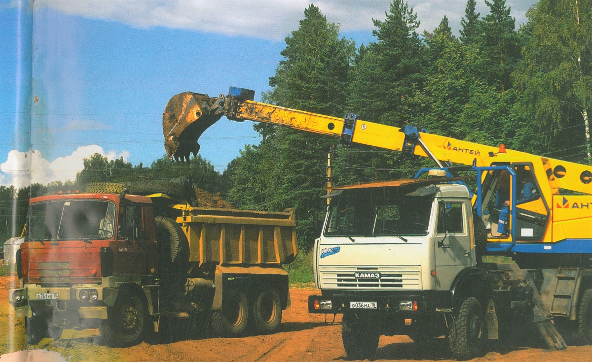Удмуртия, № О 761 КЕ 18 — Tatra 815 (общая модель); Удмуртия, № О 036 МА 18 — КамАЗ-53228-13 [53228N]
