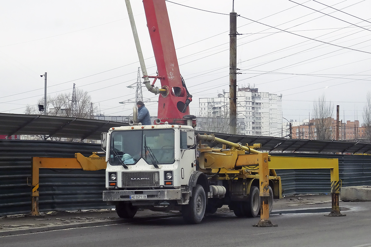 Днепропетровская область, № АЕ 5571 ІВ — Mack (общая модель)
