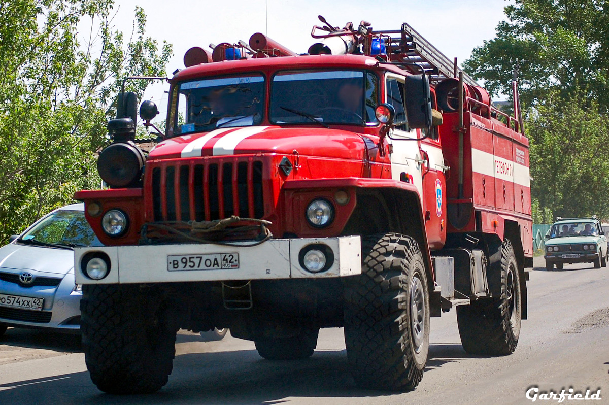 Кемеровская область, № В 957 ОА 42 — Урал-43206