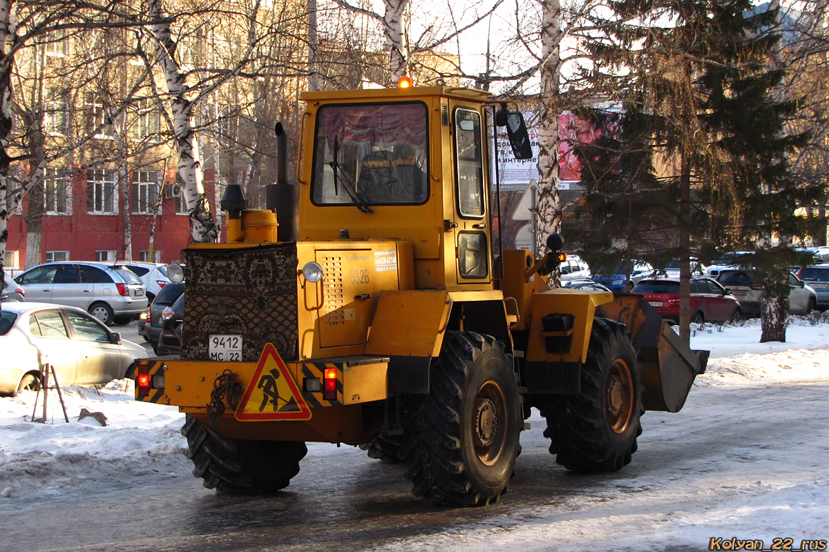 Алтайский край, № 9412 МС 22 — Амкодор-332В