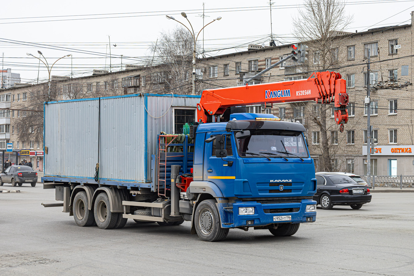 Свердловская область, № О 952 УТ 196 — КамАЗ-65117-N3(78)