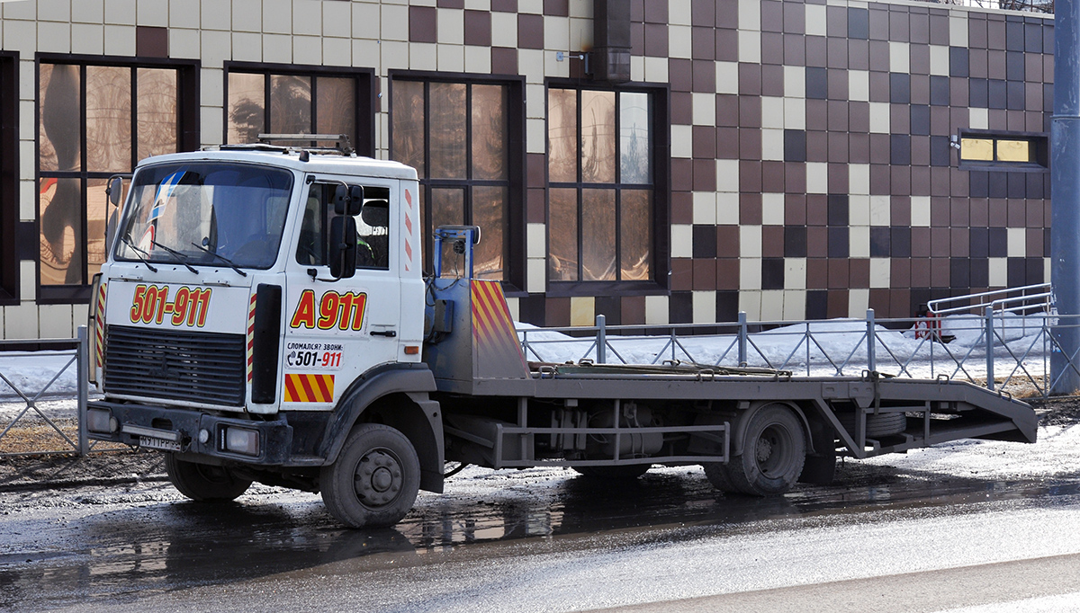 Омская область, № М 911 РР 55 — МАЗ-437041