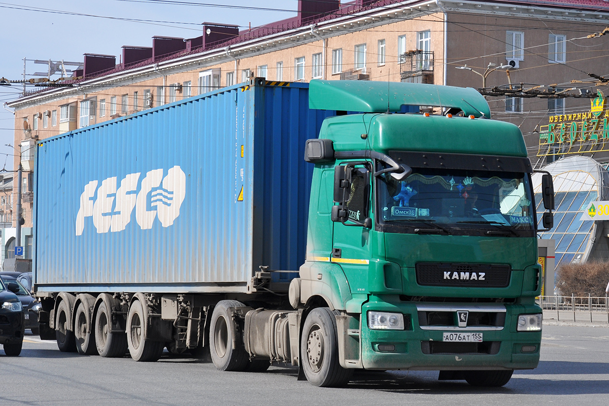 Омская область, № А 076 АТ 155 — КамАЗ-5490-S5(87)