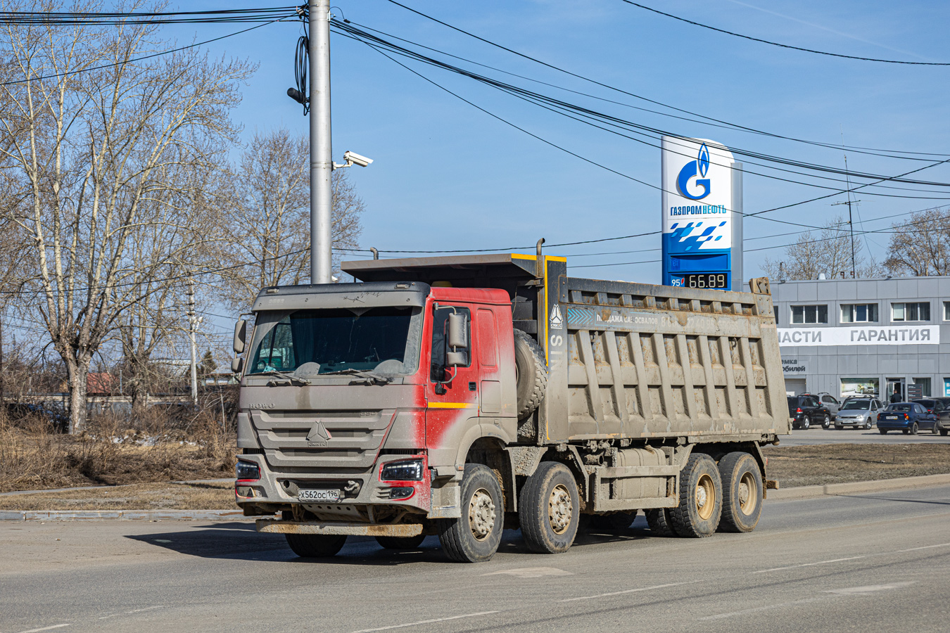 Свердловская область, № Х 562 ОС 196 — Howo HW ZZ3407