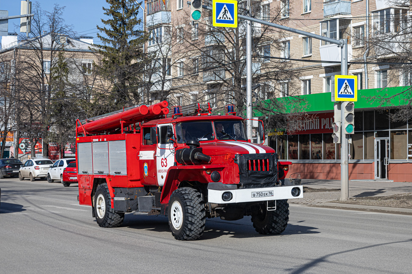Свердловская область, № В 750 ЕК 96 — Урал-43206-41